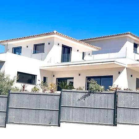 Contemporaine Bord De Saint Aygulf * Frejus